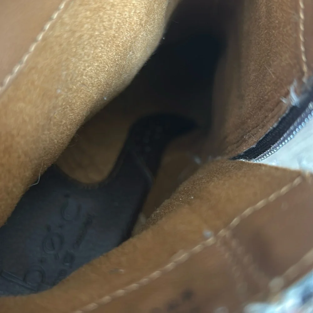 B.O.C Born Concept Traipse Brown Leather Booties‎ Cuffed Double Buckle 7/38